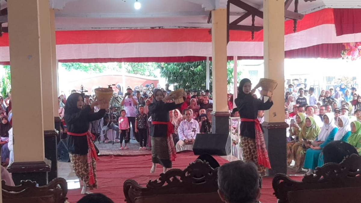 Gelar Dialog Interaktif dan Tilik Desa, Wakil Bupati Tegal : Fokus Pada Penanganan Banjir dan Peningkatan Infrastruktur